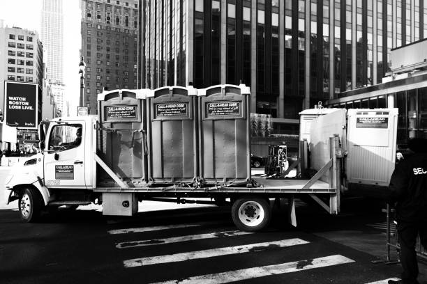 Best Porta potty delivery and setup  in Lake Ronkonkoma, NY